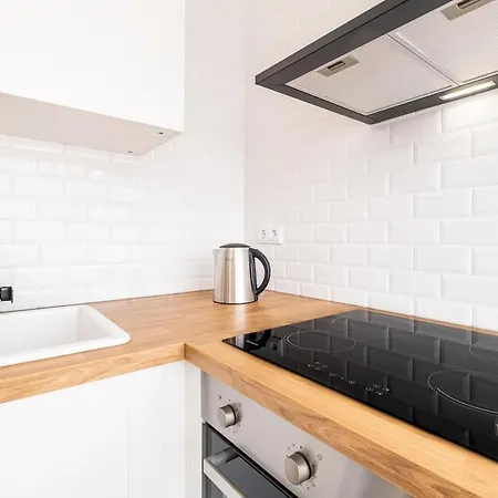 Serafim - Heart Of The Old Town *